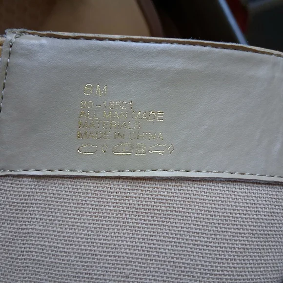 Candie's Victoria Dirty Blonde Heeled Boots - Picture 6 of 6